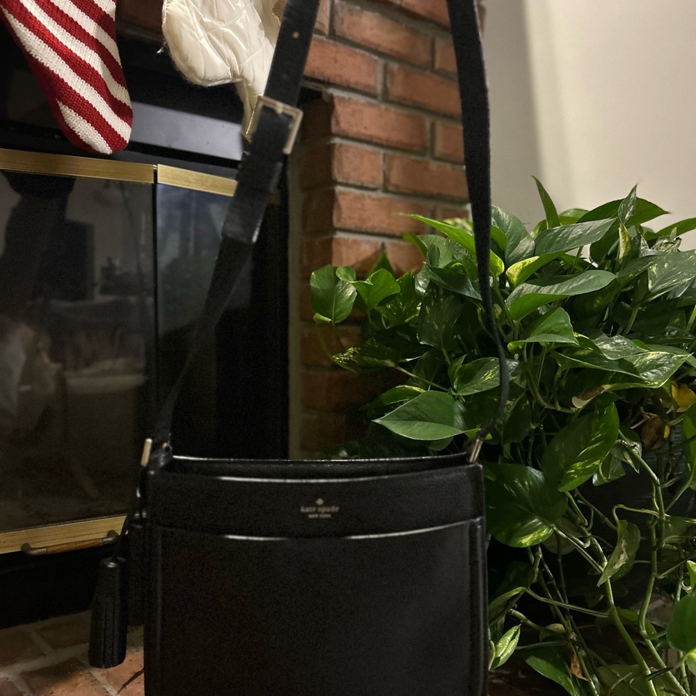 Kate Spade Elegant Tasseled Black Leather Messenger Bag